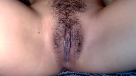 kiana online show from April 24, 1:24 pm