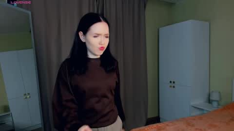 Lannie online show from September 10, 4:29 pm