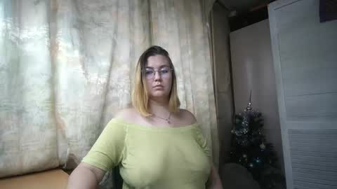 Snapshot of kianna_dior_ chatting on December 30, 11:48 am kianna_dior_ online show from December 30, 11:48 am