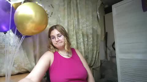 Snapshot of kianna_dior_ chatting on February 8, 4:25 pm kianna_dior_ online show from February 8, 4:25 pm