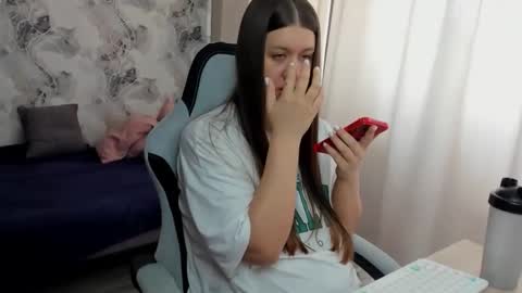 kianna_dior_ online show from April 26, 6:44 am
