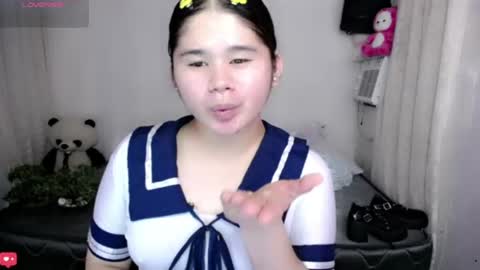 Snapshot of kianna_schmitz chatting on June 23, 1:20 pm Your SweetGirl Ts online show from June 23, 1:20 pm
