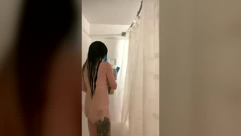 kiannaluv online show from July 14, 12:33 pm