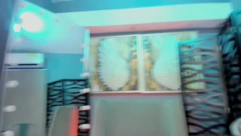 Snapshot of kiara_curls chatting on May 2, 11:26 am Kiara online show from May 2, 11:26 am