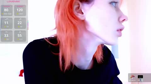 Snapshot of kiara_dream chatting on May 28, 10:29 pm Kira online show from May 28, 10:29 pm