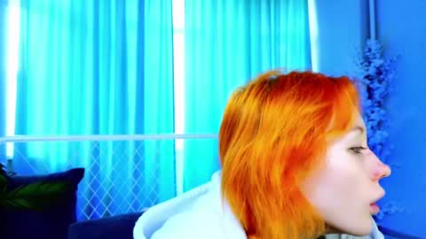 Snapshot of kiara_dream chatting on July 14, 2:05 am Kira online show from July 14, 2:05 am