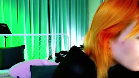 Snapshot of kiara_dream chatting on July 16, 11:00 pm Kira online show from July 16, 11:00 pm
