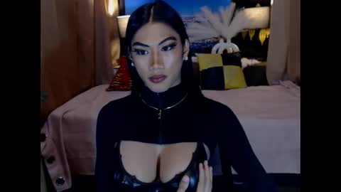 Snapshot of kiara_trans chatting on April 7, 10:26 am kiara_trans online show from April 7, 10:26 am