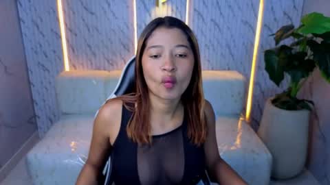 Snapshot of kiara_tx chatting on June 1, 8:21 pm Follow me.. Live 1430 to 2100 online show from June 1, 8:21 pm
