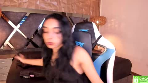 kiara_velvet__ online show from May 3, 5:02 am