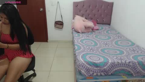 Snapshot of kiara_williamss chatting on February 17, 9:41 pm Kiara online show from February 17, 9:41 pm