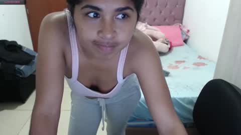 Snapshot of kiara_williamss chatting on October 22, 7:02 pm Kiara online show from October 22, 7:02 pm