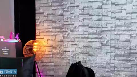 Kiara Zahiri online show from December 17, 10:54 am