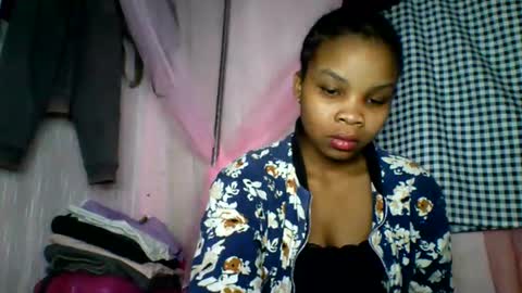 Snapshot of kiarah_69 chatting on June 11, 12:32 am kiarah 69 online show from June 11, 12:32 am