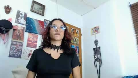 kiaralenon online show from November 25, 1:27 am