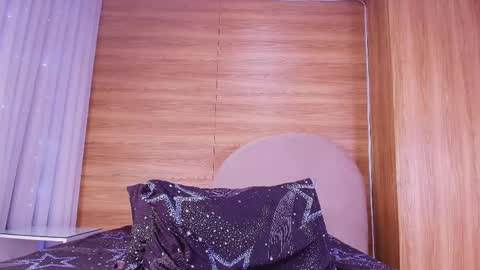 Snapshot of kiaralopez_ chatting on May 16, 10:36 am kiaralopez_ online show from May 16, 10:36 am