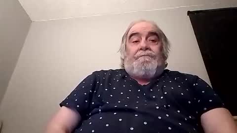 Snapshot of kickinme chatting on November 3, 10:53 pm KICKINME online show from November 3, 10:53 pm