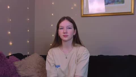 Snapshot of kierakiller chatting on December 2, 7:36 am Melvi online show from December 2, 7:36 am