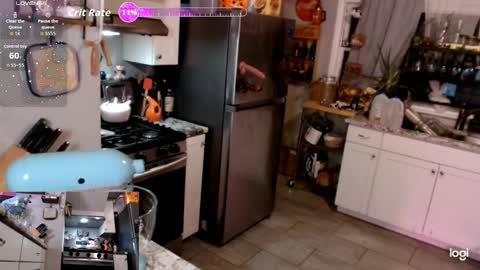 Snapshot of kierbearkisses chatting on June 5, 4:30 am Kiersten online show from June 5, 4:30 am