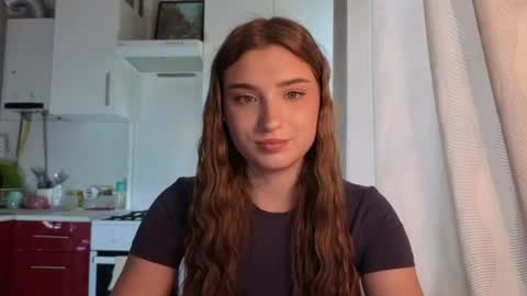 Snapshot of kierstentates chatting on June 16, 2:09 pm Ola my name is Lissa Lets hit 10 Thumbs Up together online show from June 16, 2:09 pm