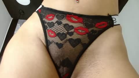 Snapshot of kihara_23 chatting on July 27, 9:22 pm kihara_23 online show from July 27, 9:22 pm