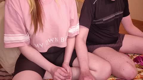 Snapshot of kii_wii chatting on January 21, 4:48 pm Stacy and Edward online show from January 21, 4:48 pm