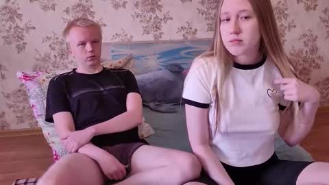 Snapshot of kii_wii chatting on September 10, 10:15 am Stacy and Edward online show from September 10, 10:15 am