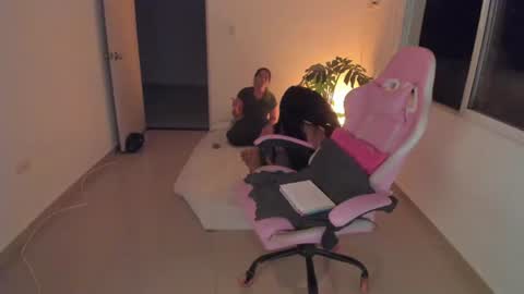 Kim Thompson online show from June 21, 5:32 am