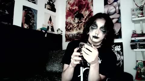 Snapshot of kiiller_queen chatting on May 27, 8:28 pm kenny online show from May 27, 8:28 pm