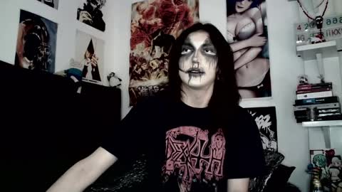 Snapshot of kiiller_queen chatting on May 29, 2:59 pm kenny online show from May 29, 2:59 pm