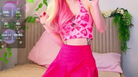 kiki_blue_eyes online show from October 9, 5:38 am