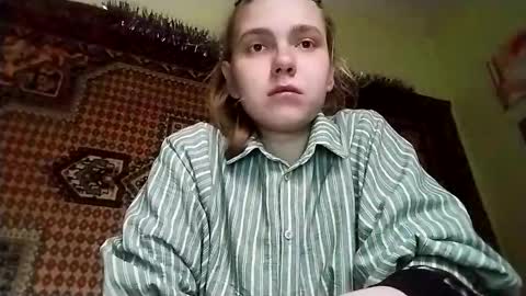 kikibang_ online show from December 21, 10:22 am