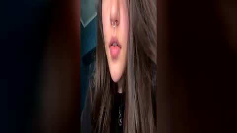 kikilove15 online show from June 18, 11:42 pm