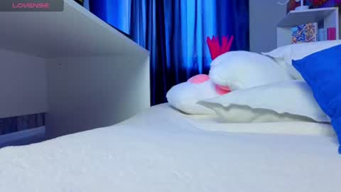 Kiki online show from July 12, 2:52 pm