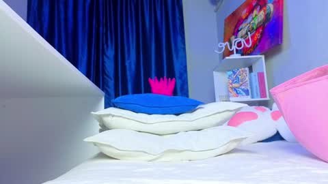 Kiki online show from July 26, 5:20 pm