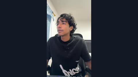 Snapshot of kilyam_haasland chatting on June 15, 9:17 pm kilyam_haasland online show from June 15, 9:17 pm