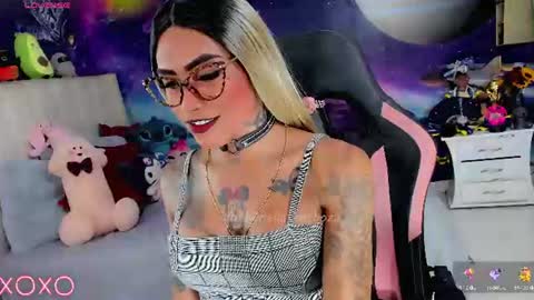 Snapshot of kilye_nellaa chatting on July 3, 3:46 am kylie anthonella online show from July 3, 3:46 am