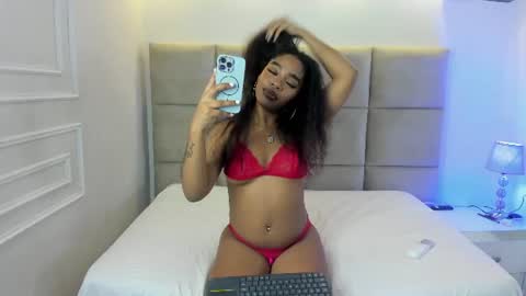Snapshot of kilyegomez1 chatting on June 18, 3:07 am SHURI LUX online show from June 18, 3:07 am
