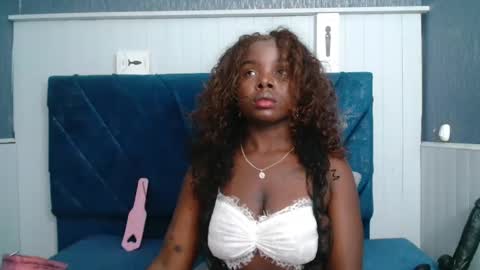 Snapshot of kilyetvera3x chatting on January 20, 4:54 am hanna online show from January 20, 4:54 am