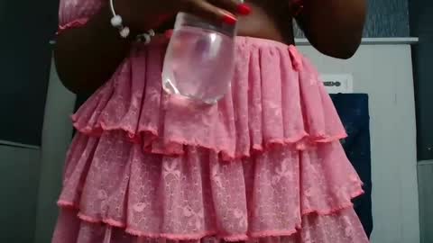 Snapshot of kilyetvera3x chatting on February 28, 6:32 am hanna online show from February 28, 6:32 am