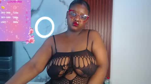 Kim  Follow me please online show from May 10, 3:01 am