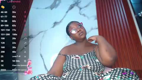 Kim  Follow me please online show from May 28, 2:31 am