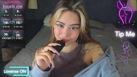 Kim online show from November 18, 5:23 am