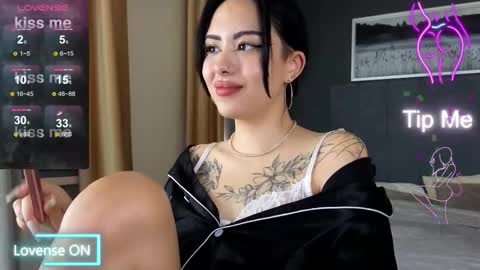 Kim online show from December 14, 8:52 am