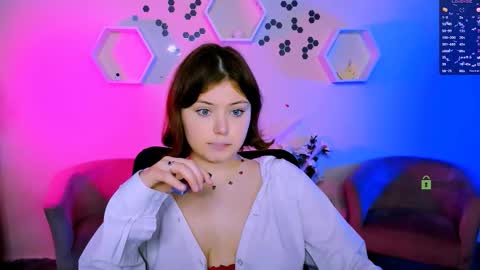 Snapshot of kim_classy chatting on November 27, 8:44 pm kim_classy online show from November 27, 8:44 pm