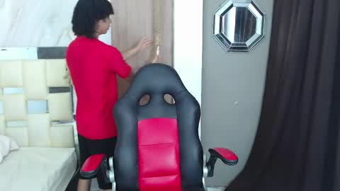 KIM online show from April 30, 1:06 pm