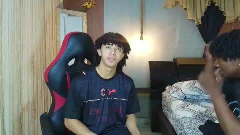 Snapshot of kim_curly_ chatting on May 26, 1:07 pm KIM online show from May 26, 1:07 pm