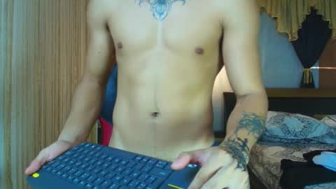 Snapshot of kim_curly_ chatting on June 2, 1:02 pm KIM online show from June 2, 1:02 pm