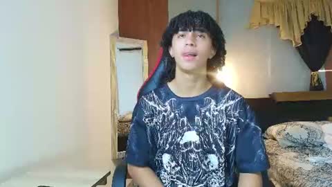 Snapshot of kim_curly_ chatting on July 14, 1:06 pm KIM online show from July 14, 1:06 pm