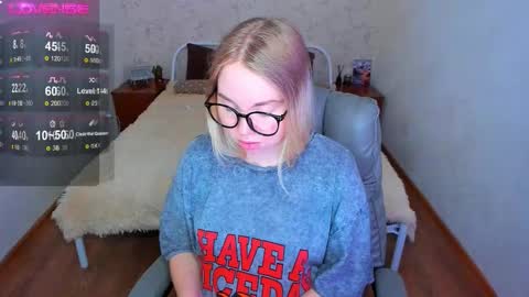 KIM online show from March 2, 12:45 pm